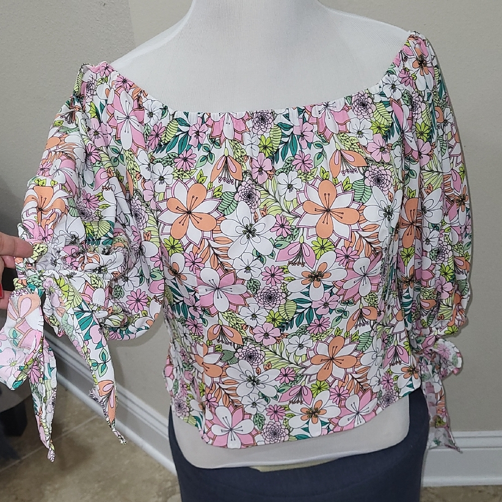 CeCe Multicolor Floral Off-Shoulder Blouse puff smocked Size Large bow 3/4